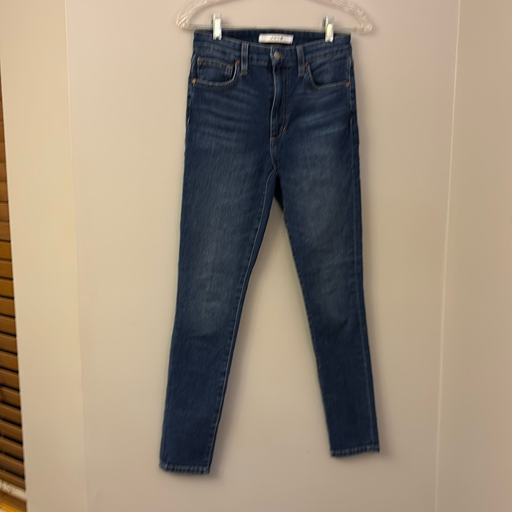 Joe’s Jeans HighRise Ankle Skinny in Athen wash Size 26
